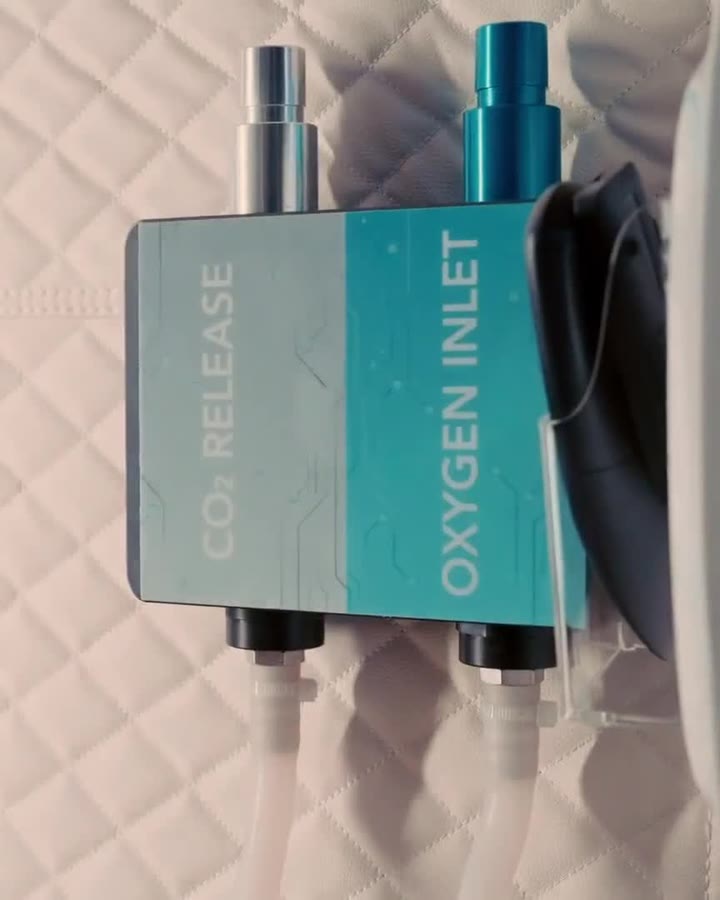 Oxygen controls inside Suntree’s hyperbaric chamber